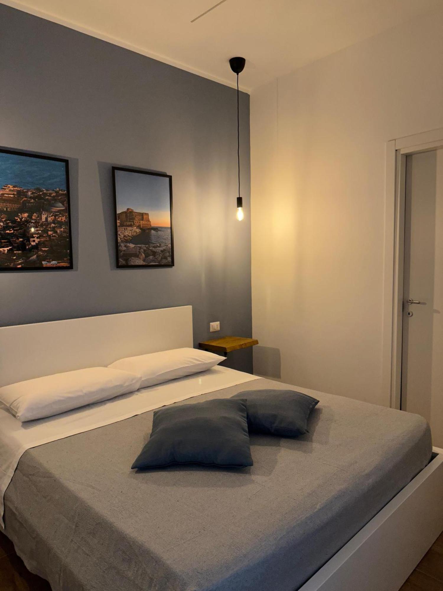 Conte Di Mola 67 Bed & Breakfast Napels